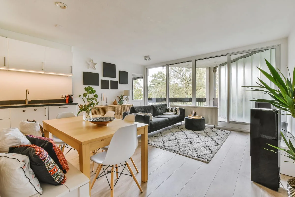 Cozy Outdoor Living Areas With Comfortable Seating And A Fireplace 