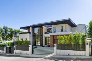 Completed Luxury Custom Home In Melbourne With Landscaping